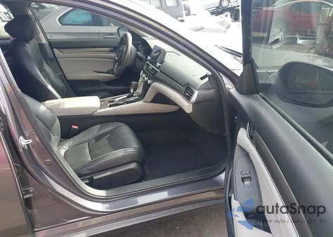 2018 Honda Accord Lx из США, поврежденный, VIN 1HGCV1F13JA040462